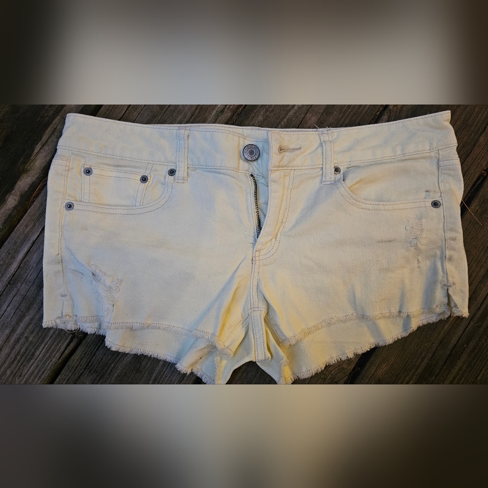 AEO Cutoff Shorts